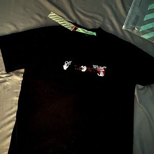 Off-White Acrylic Arrow Tshirt New With No Tag But Comes With The Packaging